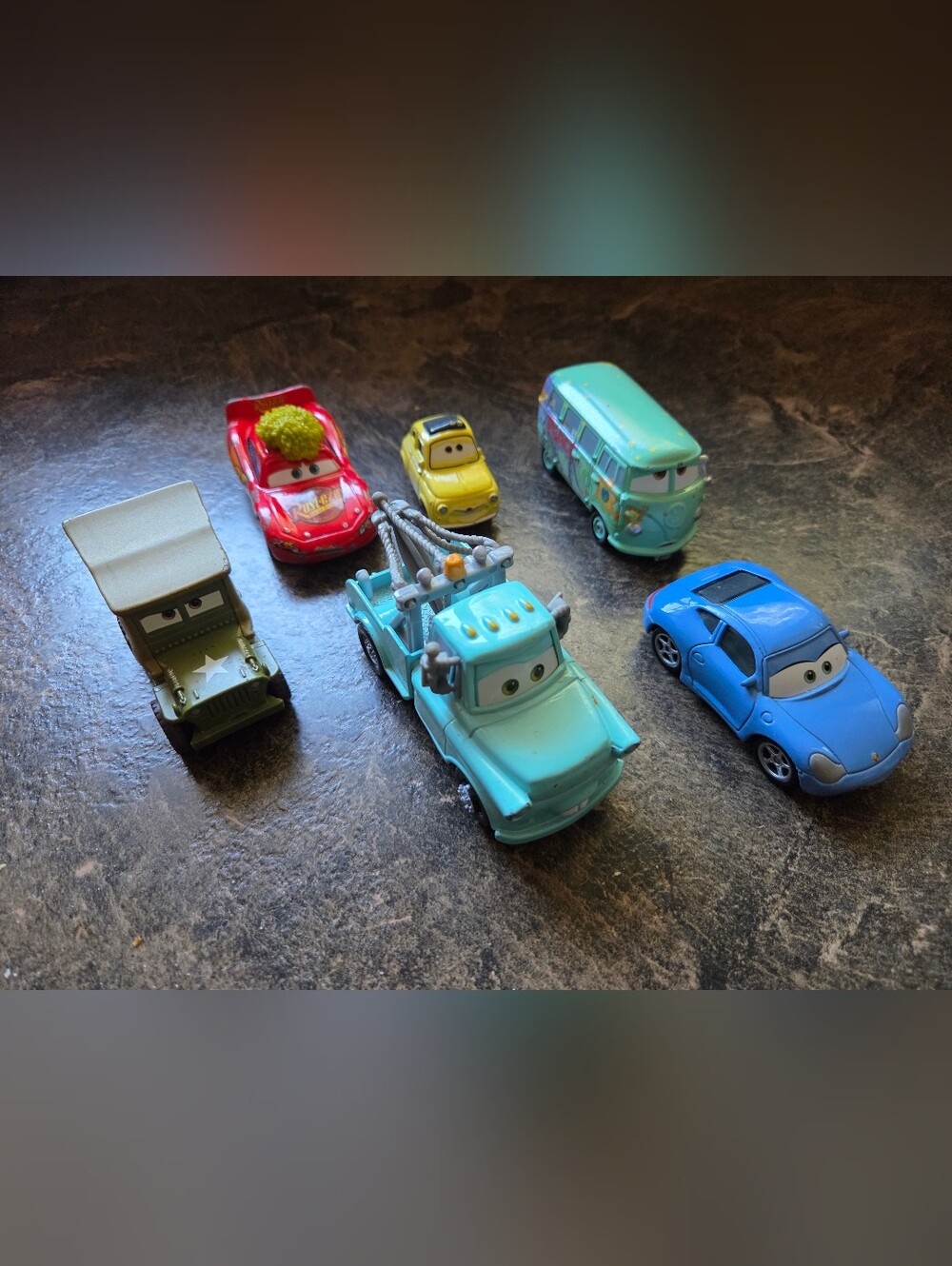 Disney Pixar Diecast Cars - Sarge Mater Luigi Tumbleweed McQueen Flo Sally